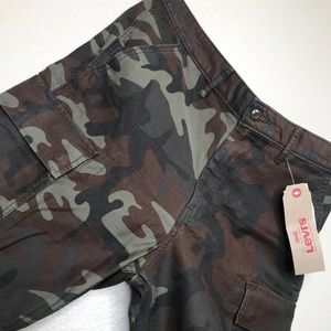 Levi’s Cargo Shorts